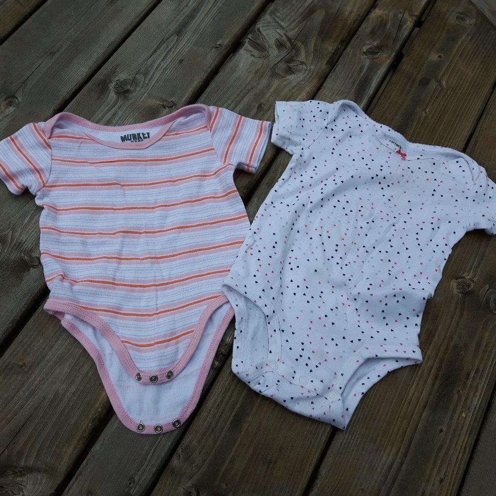 Pair of Baby Onsies 18 Months Hearts and Stripes